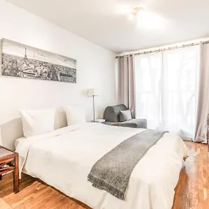 Champs Elysees Flat Appartamento